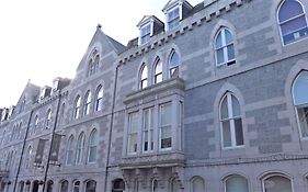 Carmelite Hotel